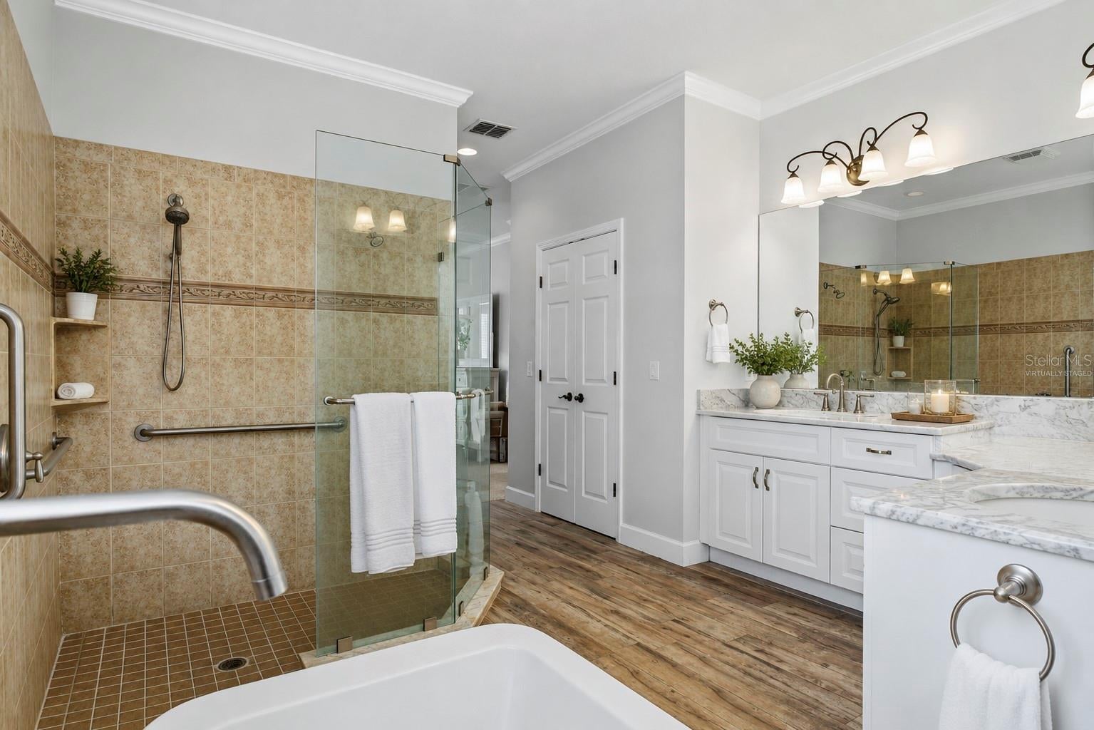 427 TIERRA VERDE LANE