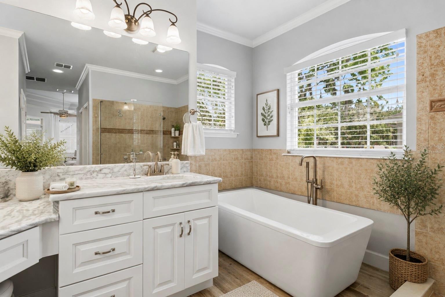 427 TIERRA VERDE LANE